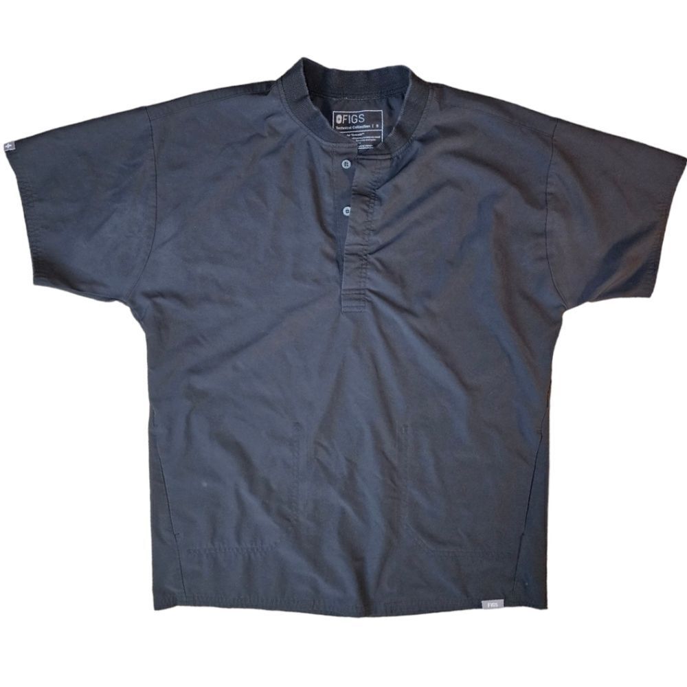 🖤 FIGS Technical Collection Scrub Top – Black | Size Small | EUC ✨